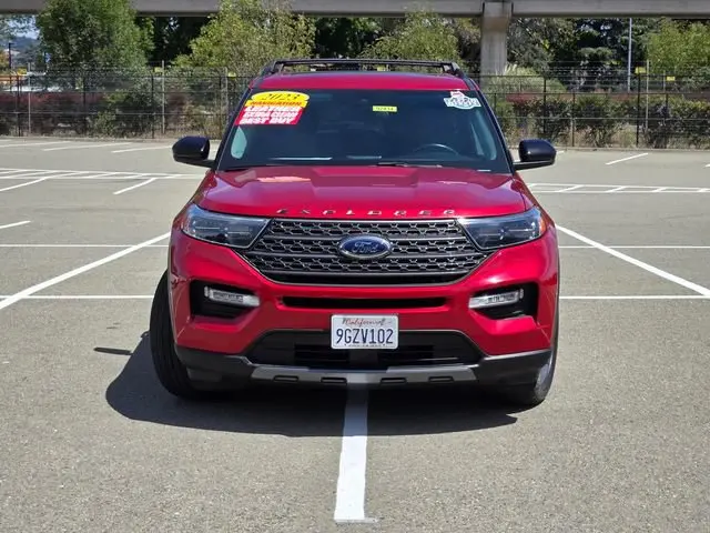 2023 Ford Explorer XLT RWD photo 3
