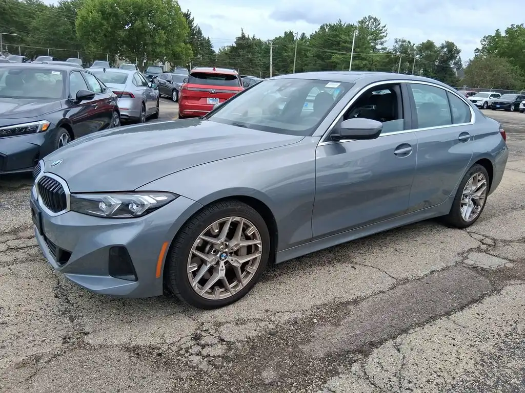 2025 BMW 3 Series 330i xDrive Sedan's photo