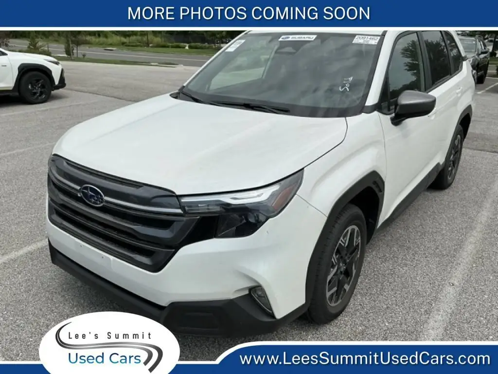 2025 Subaru Forester Premium photo 1