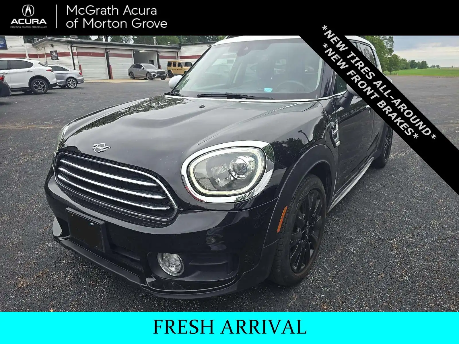 2019 MINI Countryman Cooper Iconic's photo