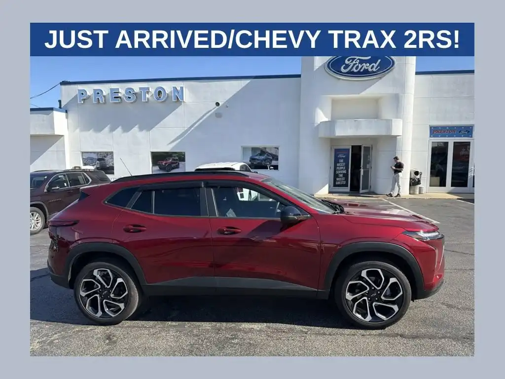 2025 Chevrolet Trax 2RS's photo