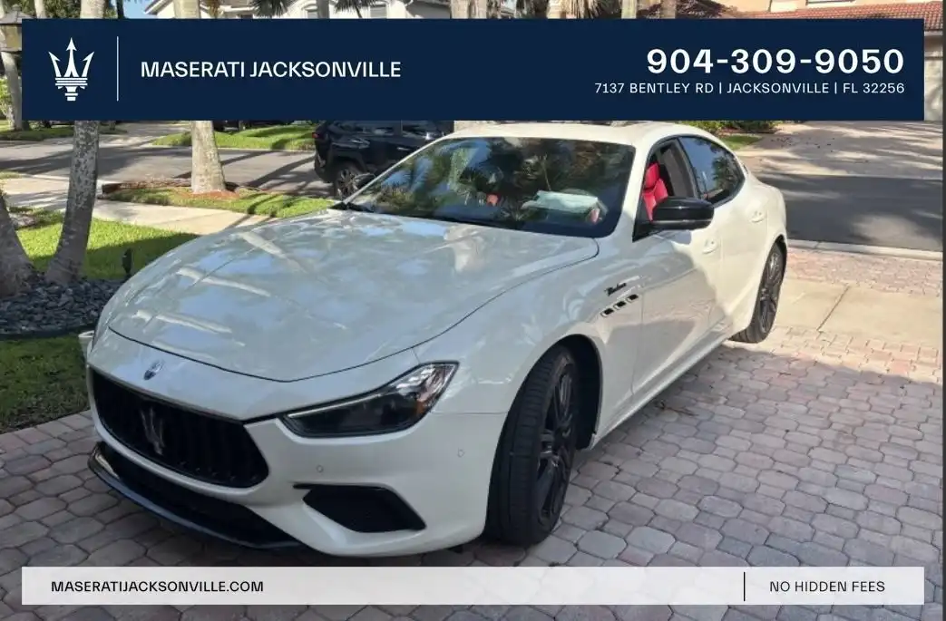 2022 Maserati Ghibli Modena's photo