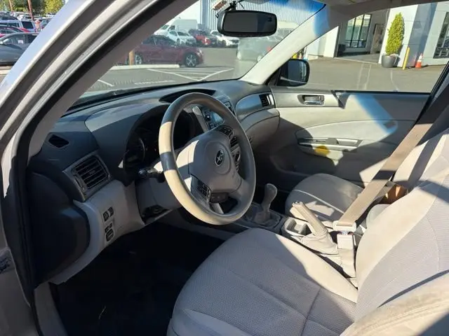 2011 Subaru Forester 2.5X Premium Package PZEV photo 4