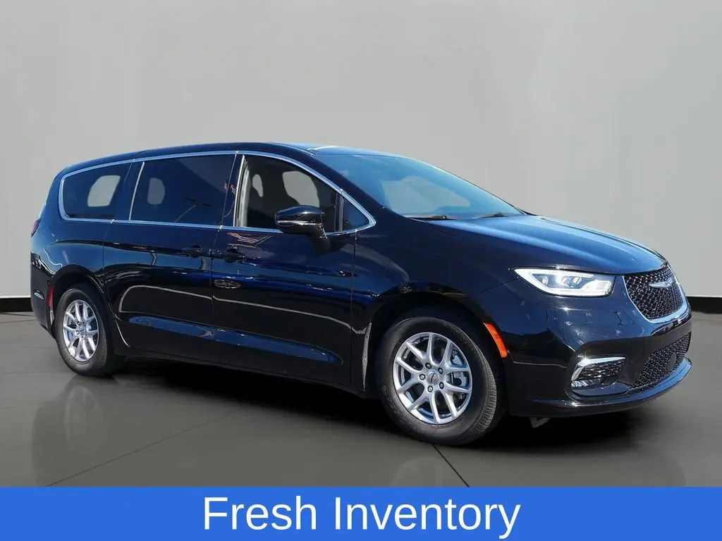 2025 Chrysler Pacifica Select photo 4