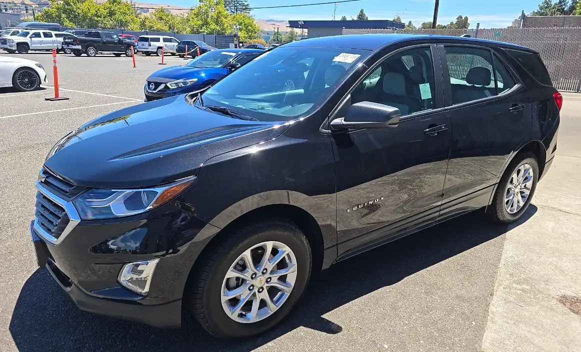 2021 Chevrolet Equinox AWD 1FL's photo
