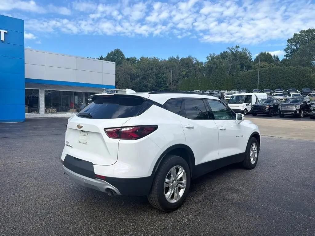 2020 Chevrolet Blazer 2LT AWD photo 3