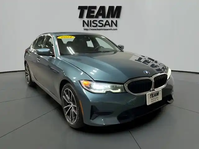 2021 BMW 3 Series 330i xDrive Sedan's photo