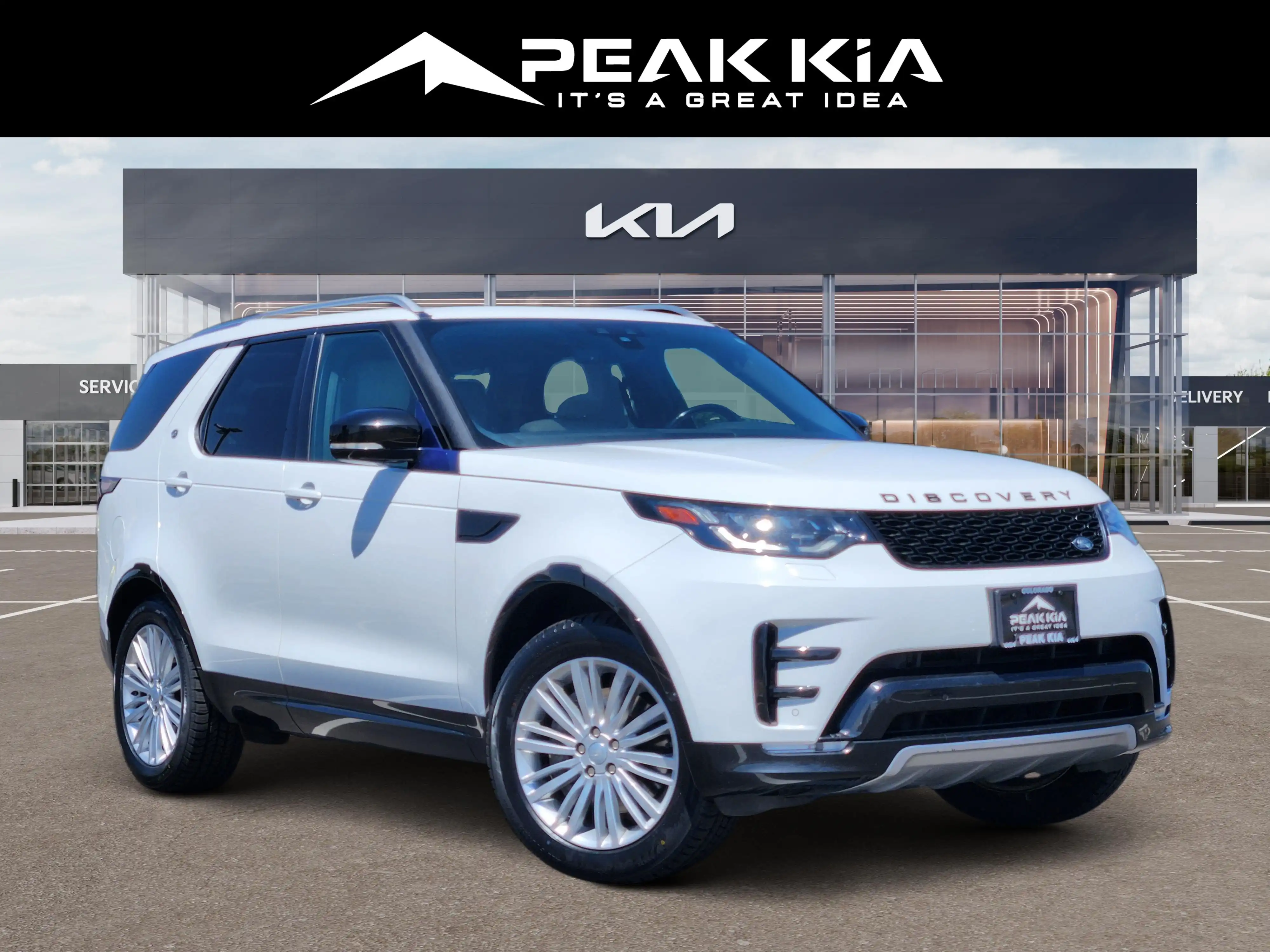 2020 Land Rover Discovery Landmark Edition SC V6's photo
