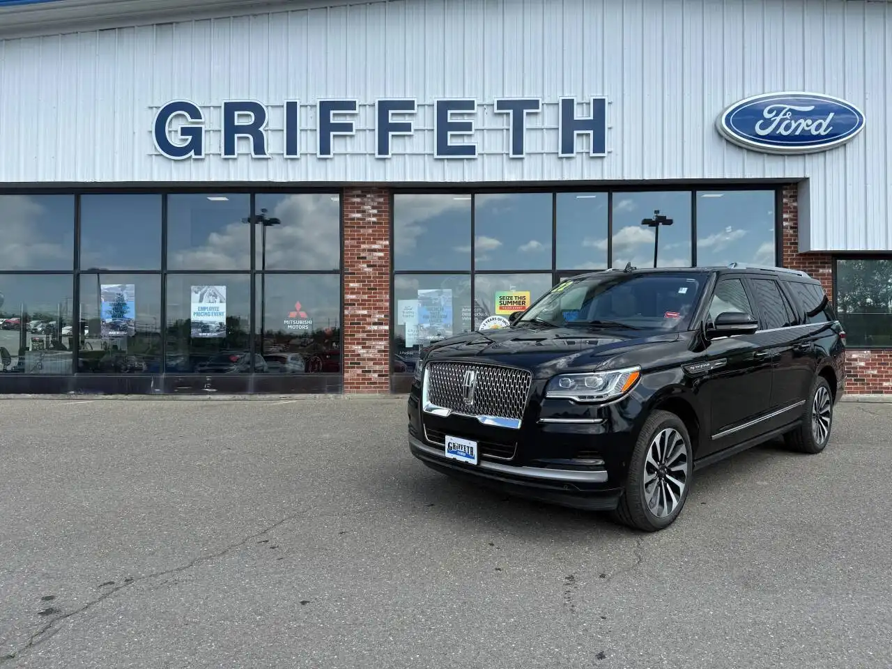 2022 Lincoln Navigator L Reserve's photo