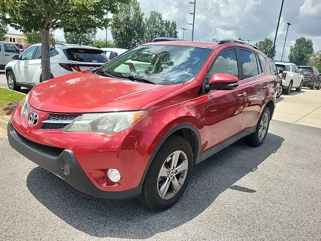 2015 Toyota RAV4 XLE's photo