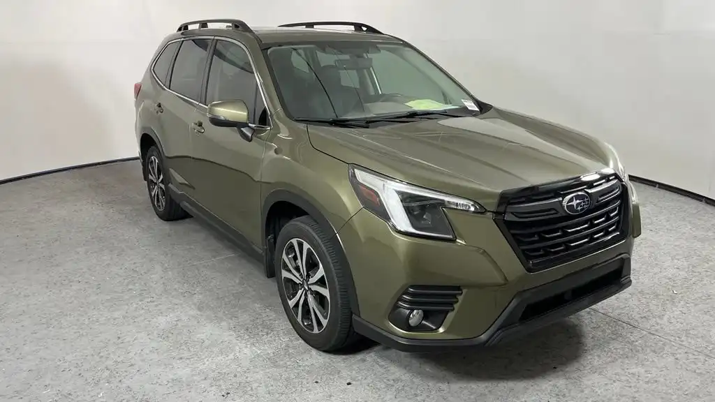 2023 Subaru Forester Limited's photo
