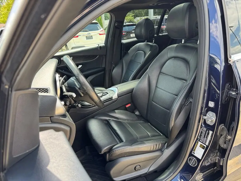 2018 Mercedes-Benz GLC GLC300 4MATIC photo 5