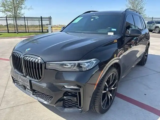 2021 BMW X7 xDrive40i's photo