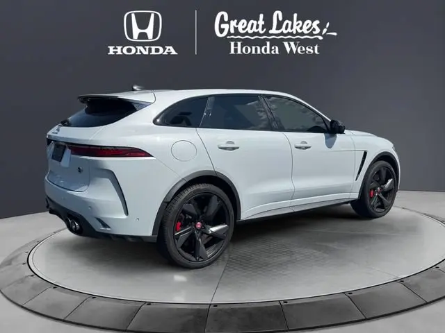 2021 Jaguar F-PACE SVR AWD photo 5