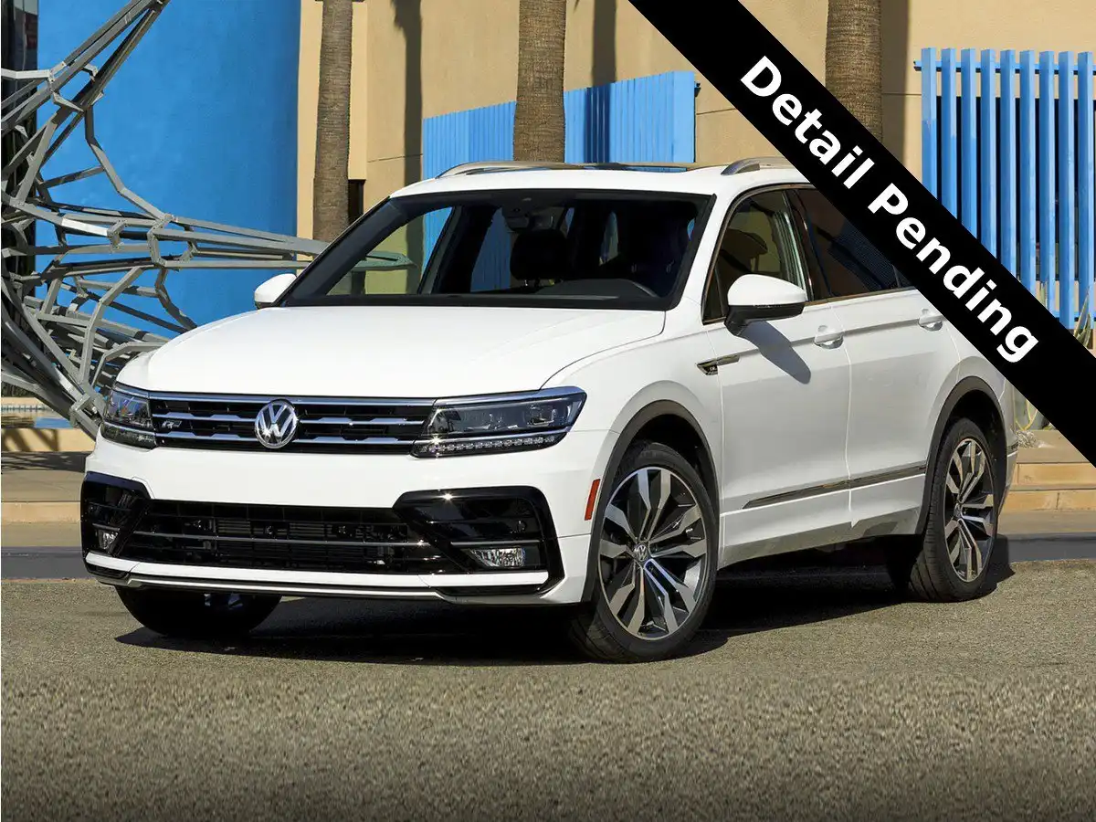 2019 Volkswagen Tiguan 2.0T SEL R-Line's photo
