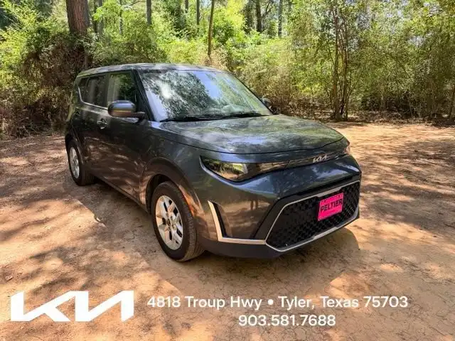 2025 Kia Soul 2.0L LX IVT's photo