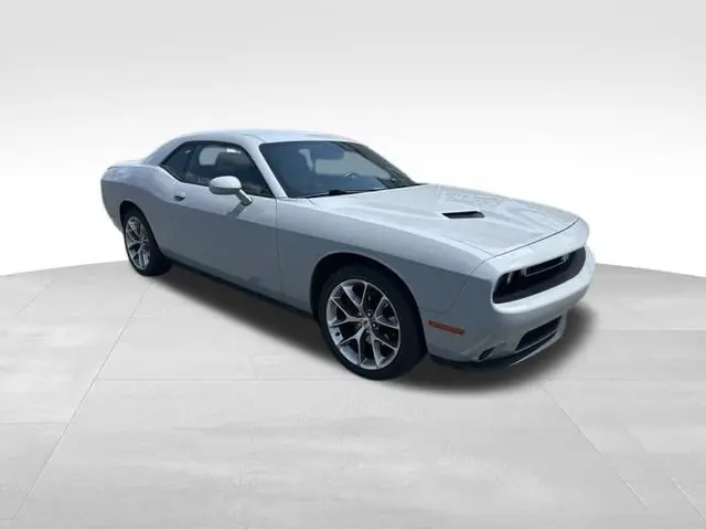2021 Dodge Challenger SXT Auto photo 4