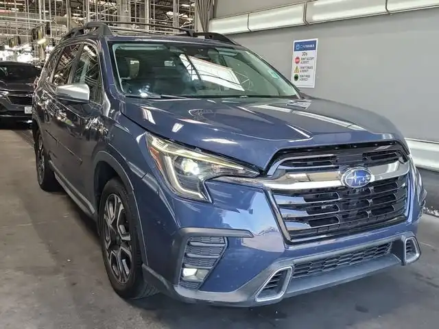 2023 Subaru Ascent Touring's photo