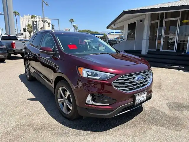 2019 Ford Edge SEL's photo