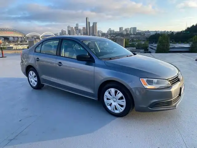 2011 Volkswagen Jetta Base 6AT's photo