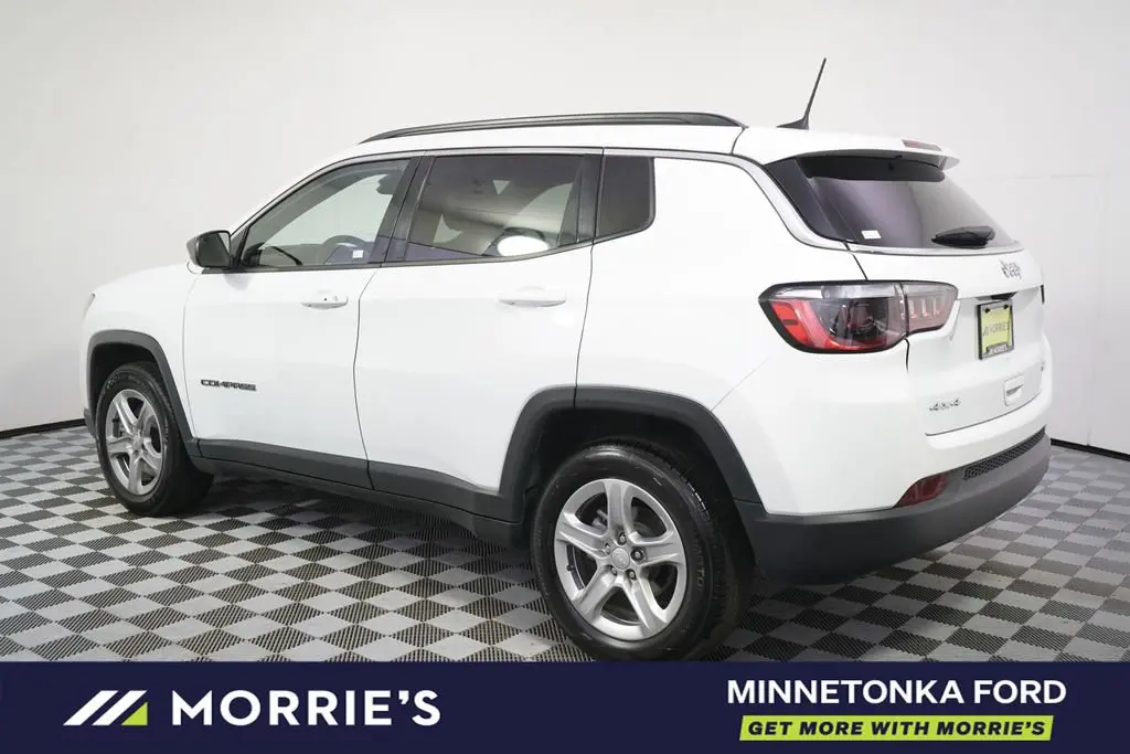 2024 Jeep Compass Latitude 4X4 photo 3
