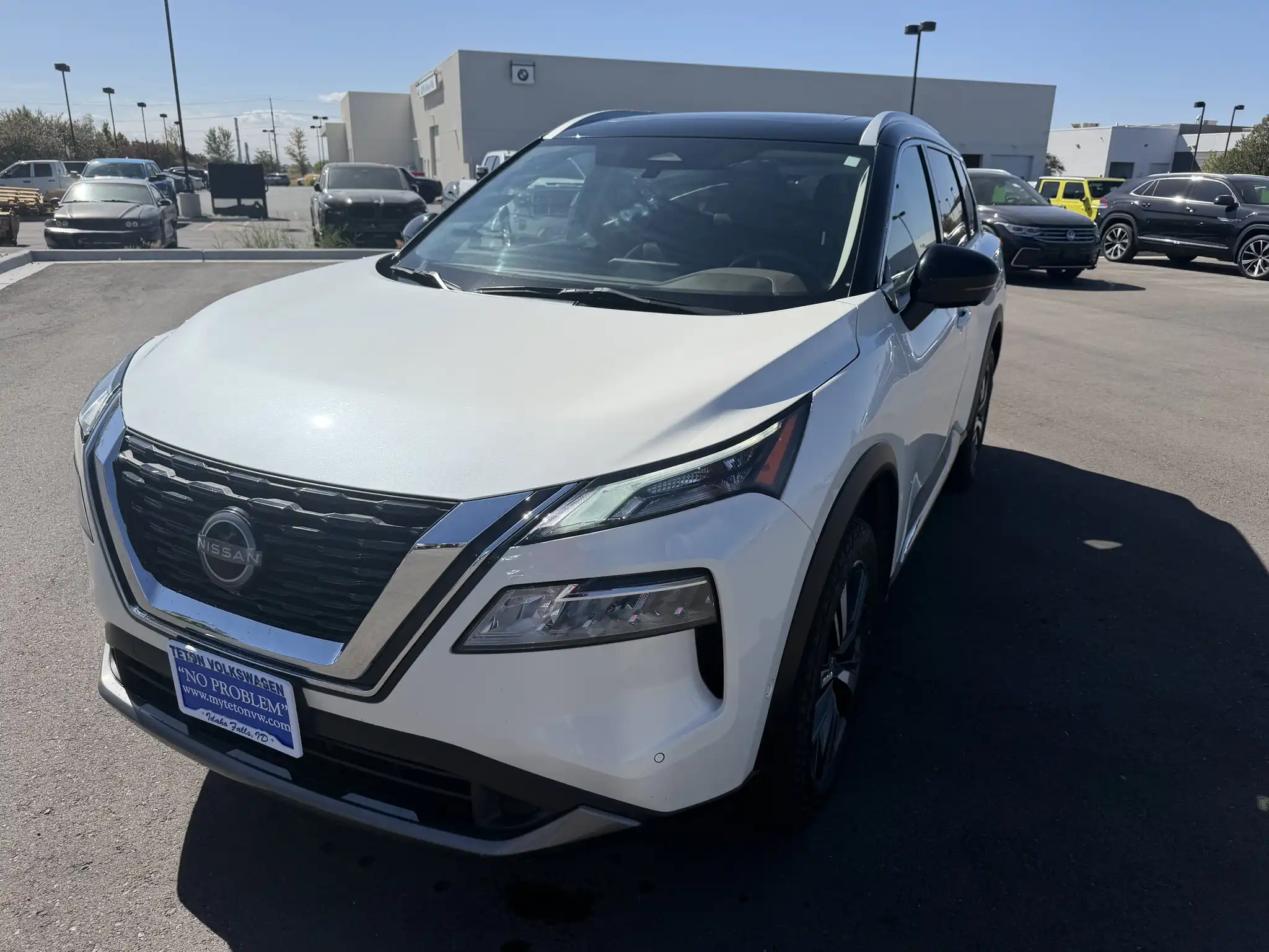 2023 Nissan Rogue SL AWD's photo