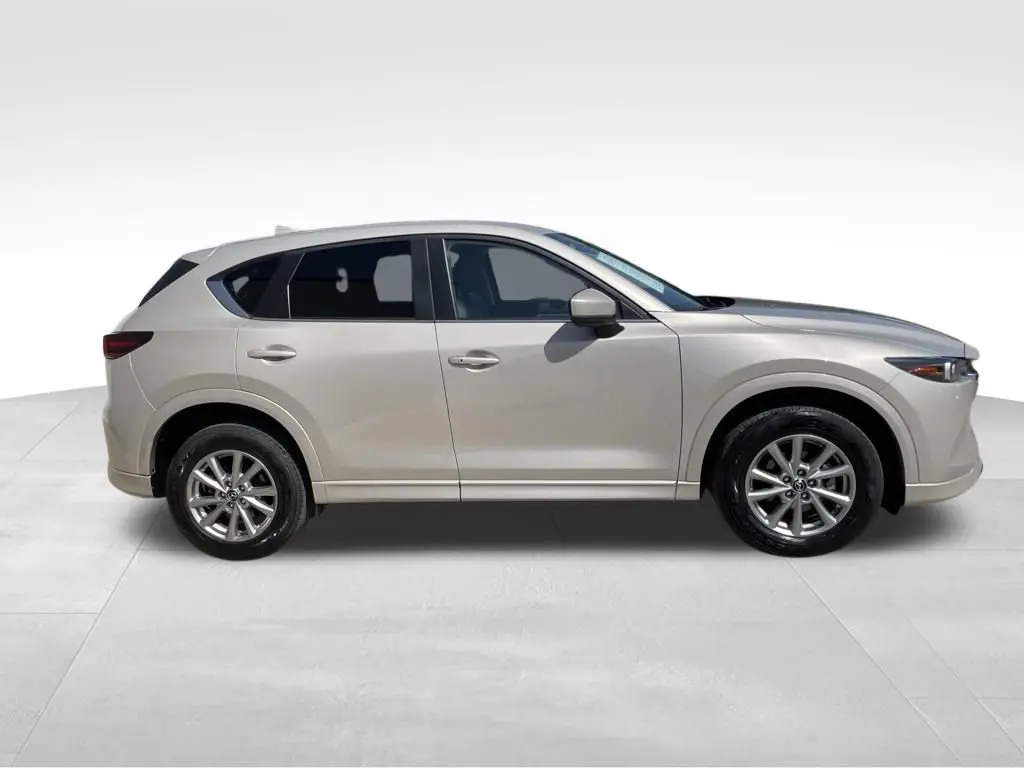 2024 Mazda CX-5 S Select Package Auto AWD photo 4