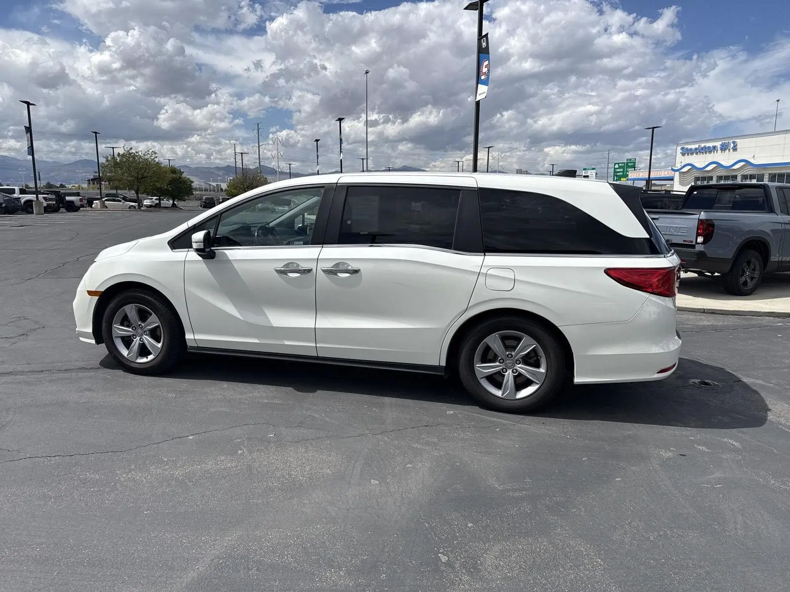 2019 Honda Odyssey EX-L Navigation RES photo 5
