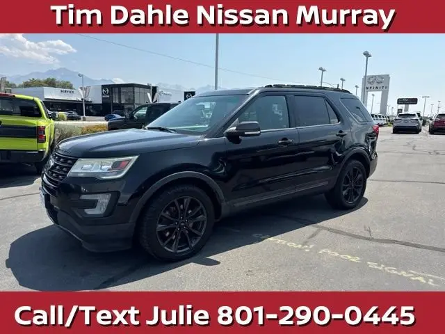 2017 Ford Explorer XLT 4WD photo 4