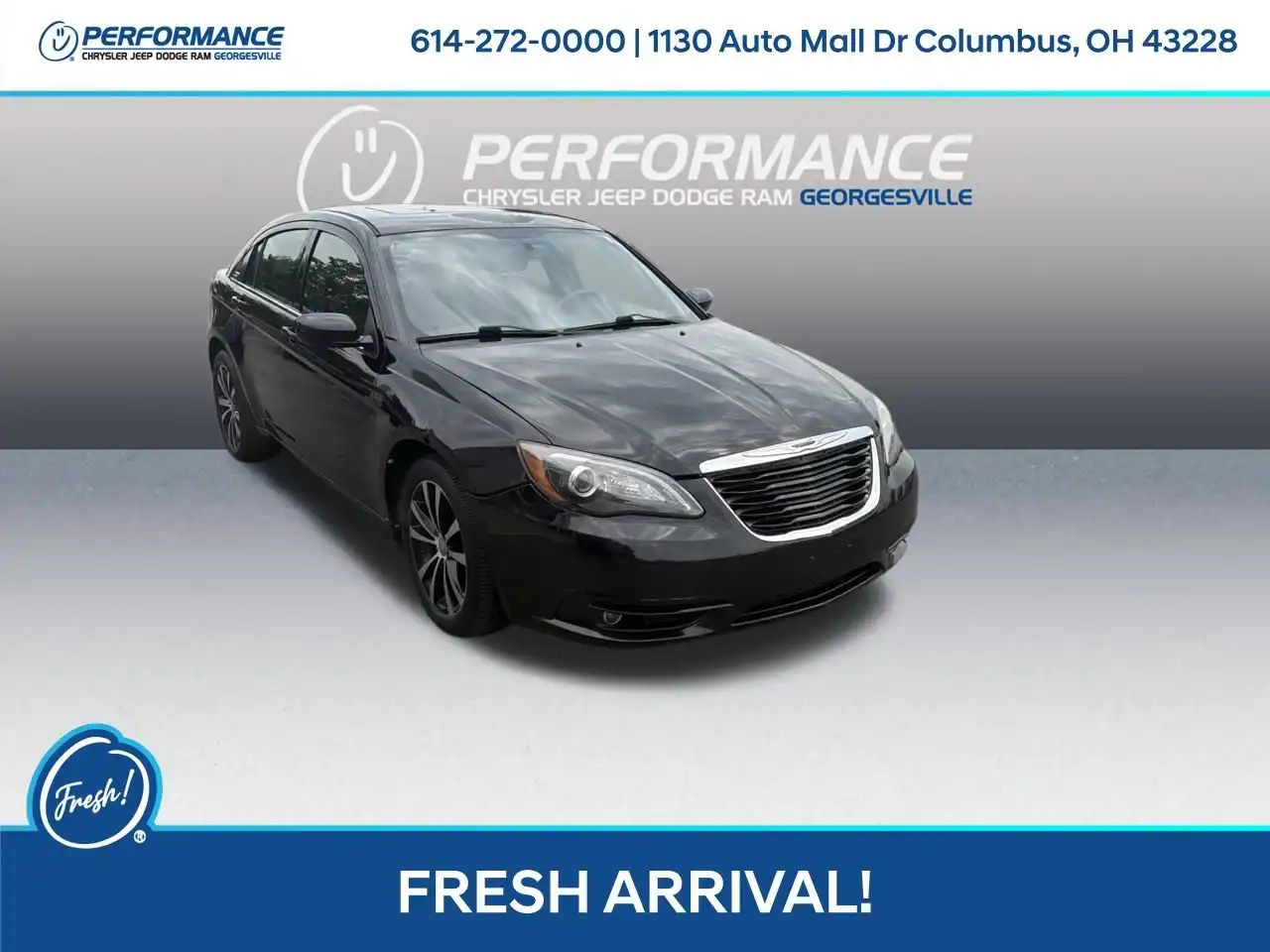 2013 Chrysler 200 Touring's photo