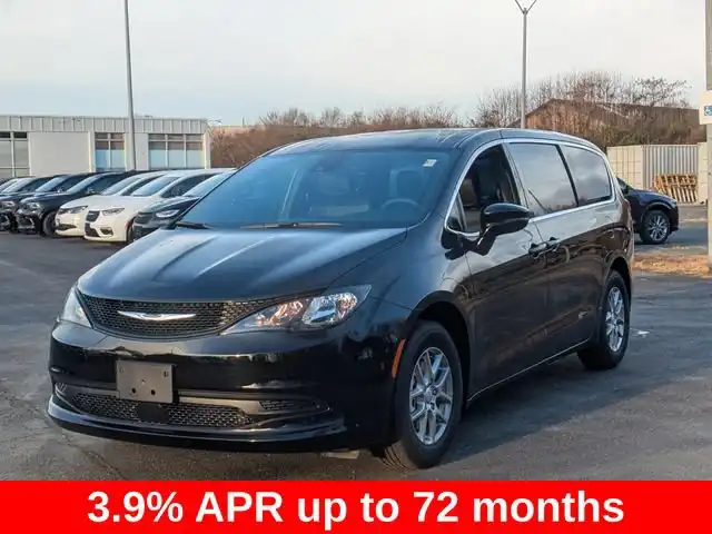 2026 Chrysler Voyager LX's photo