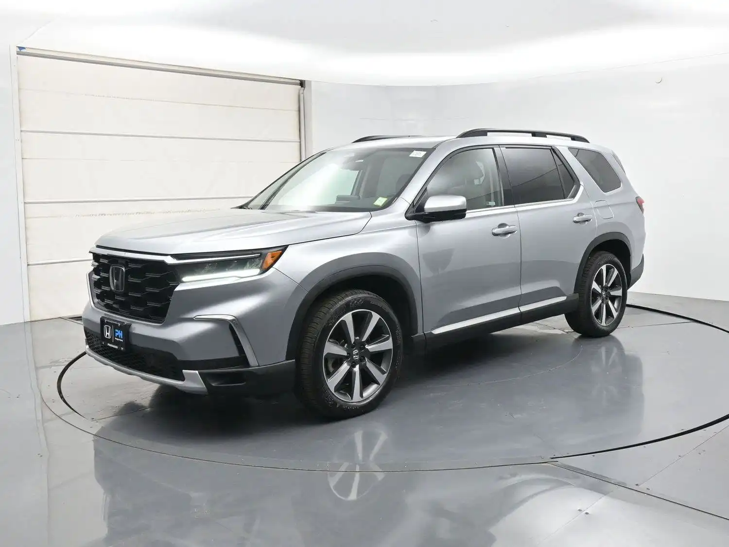 2024 Honda Pilot Touring AWD's photo