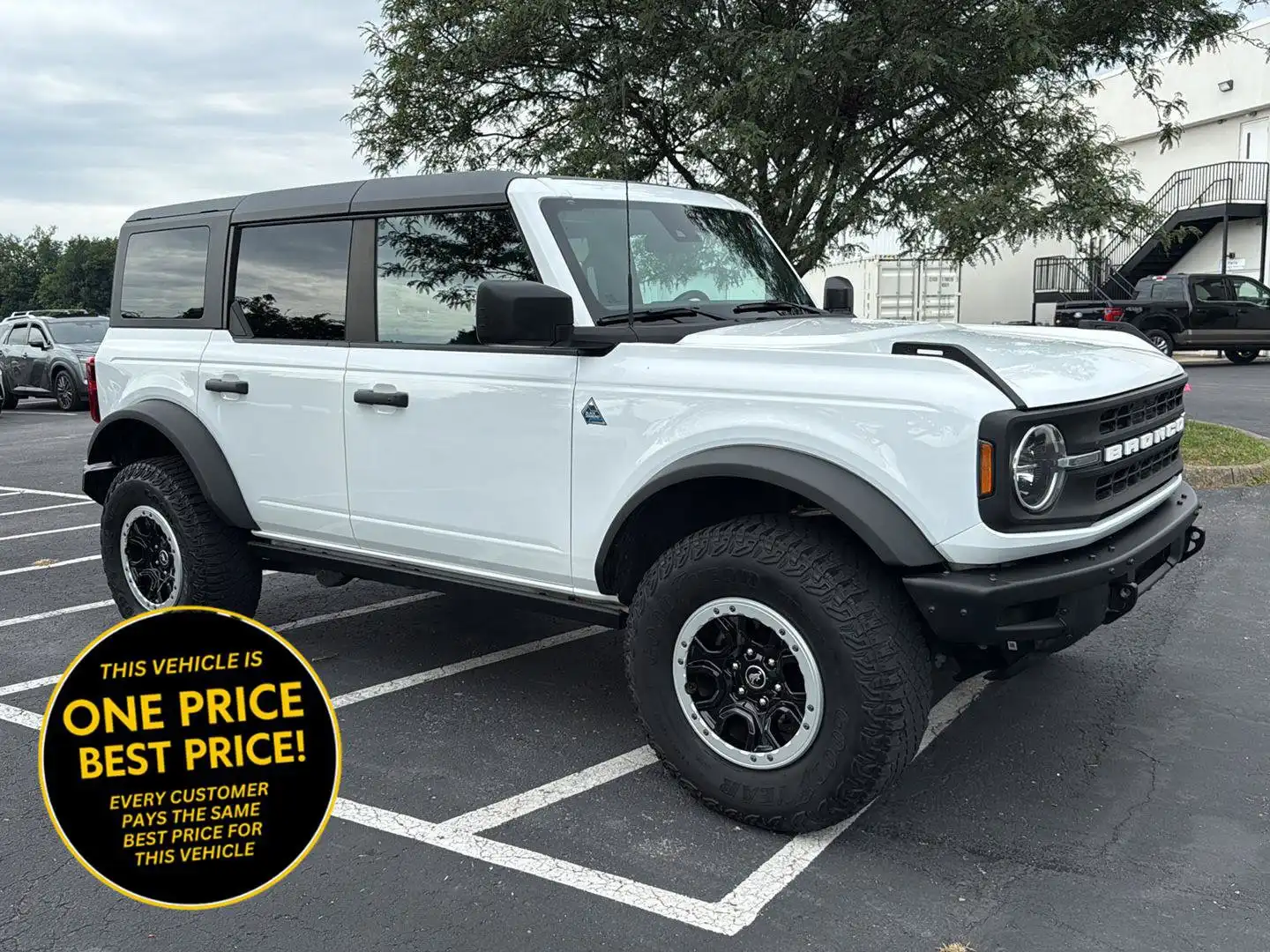 2023 Ford Bronco Black Diamond Advanced (322A) 4x4's photo