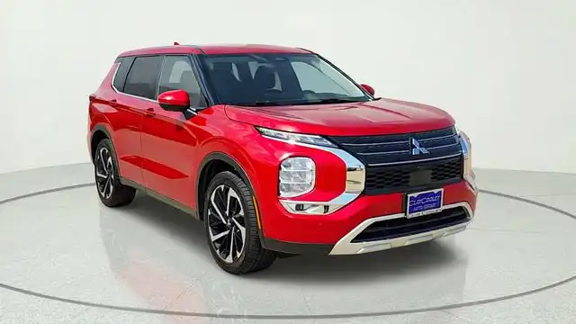 2025 Mitsubishi Outlander SE S-AWC's photo