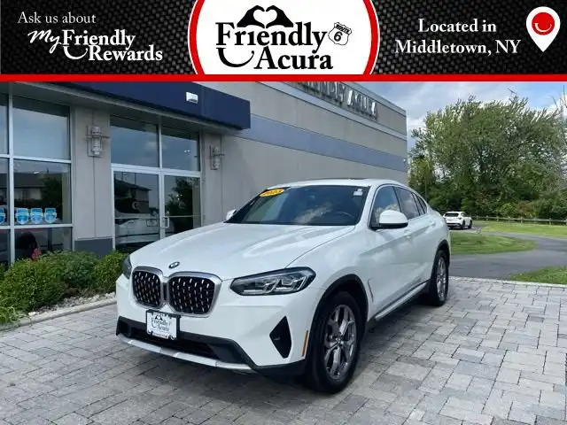 2023 BMW X4 xDrive30i's photo