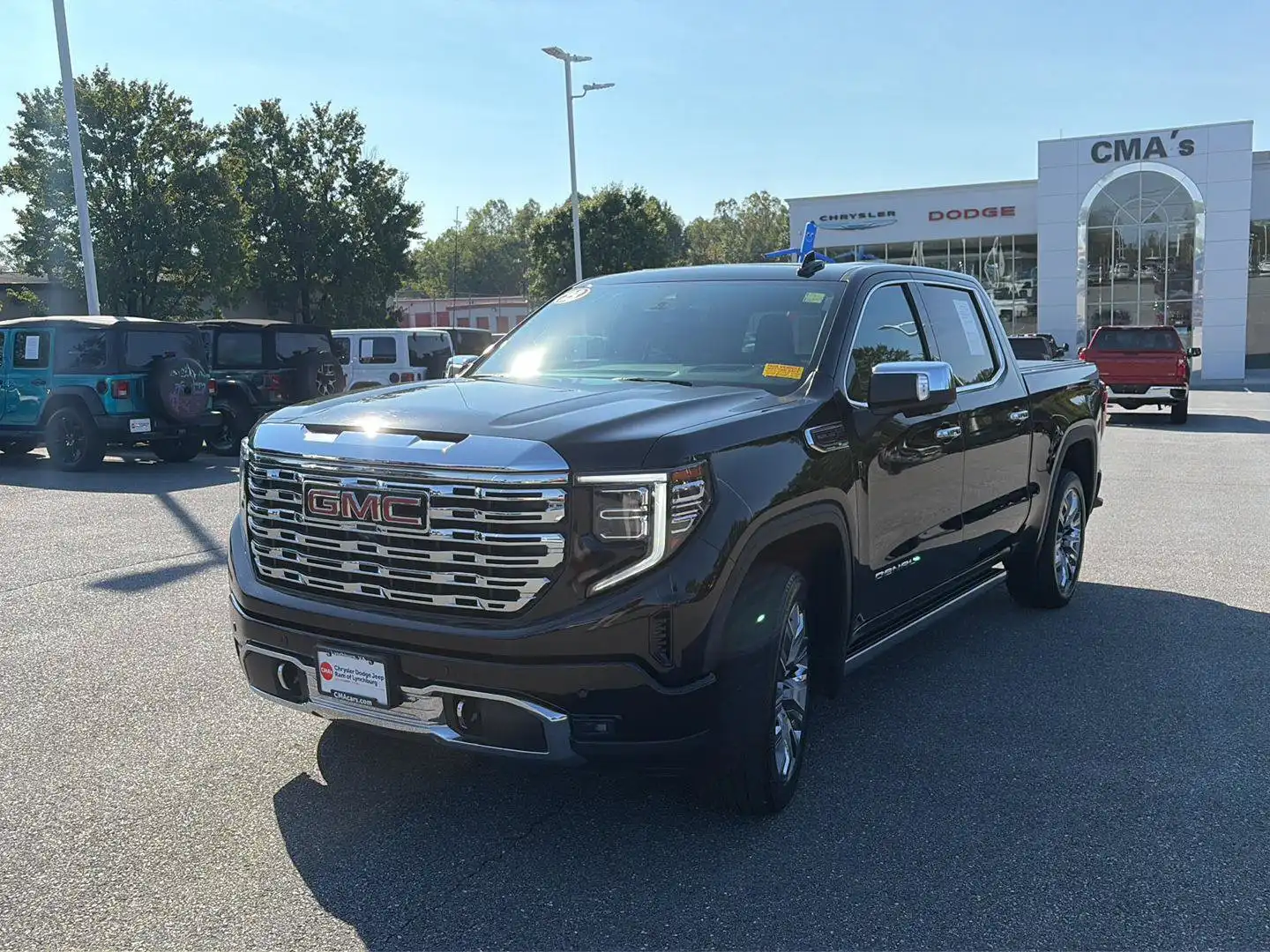 2023 GMC Sierra Denali 4WD Crew Cab Short Box's photo
