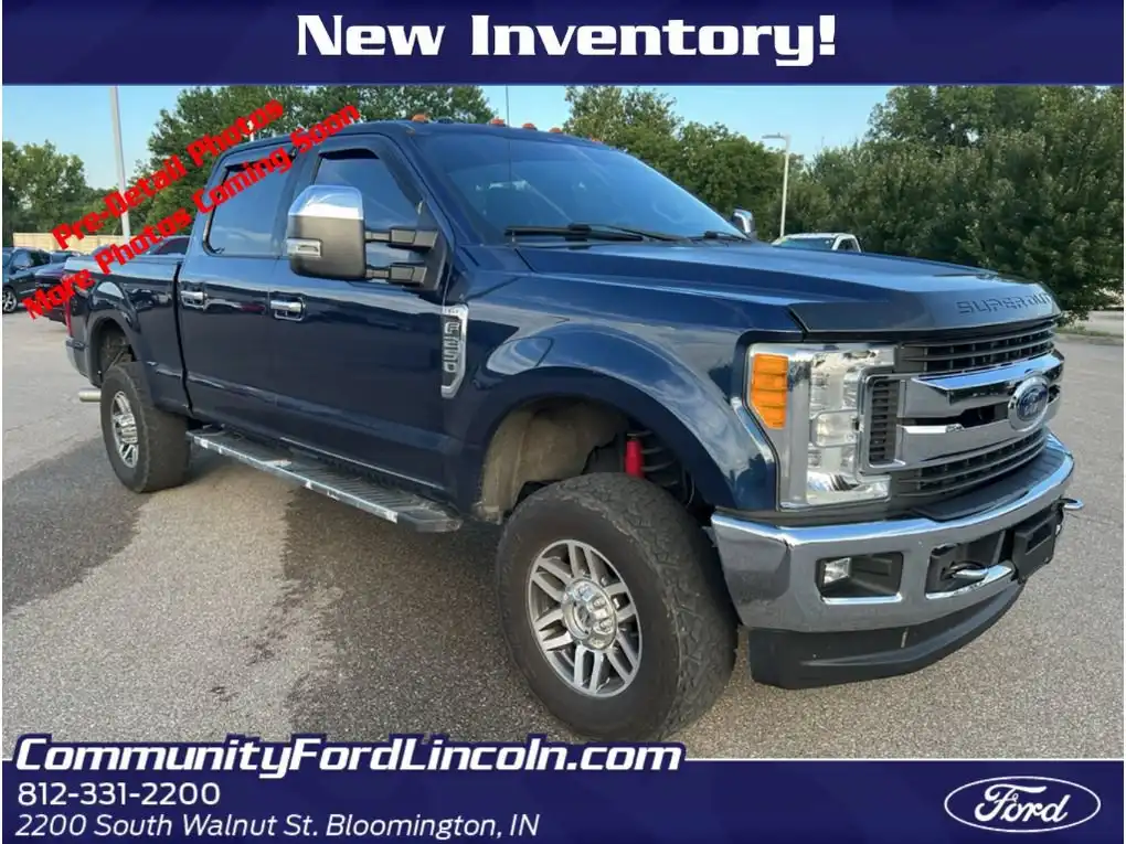 2017 Ford F-250 XLT 4x4 Crew Cab 6-3/4' Box's photo