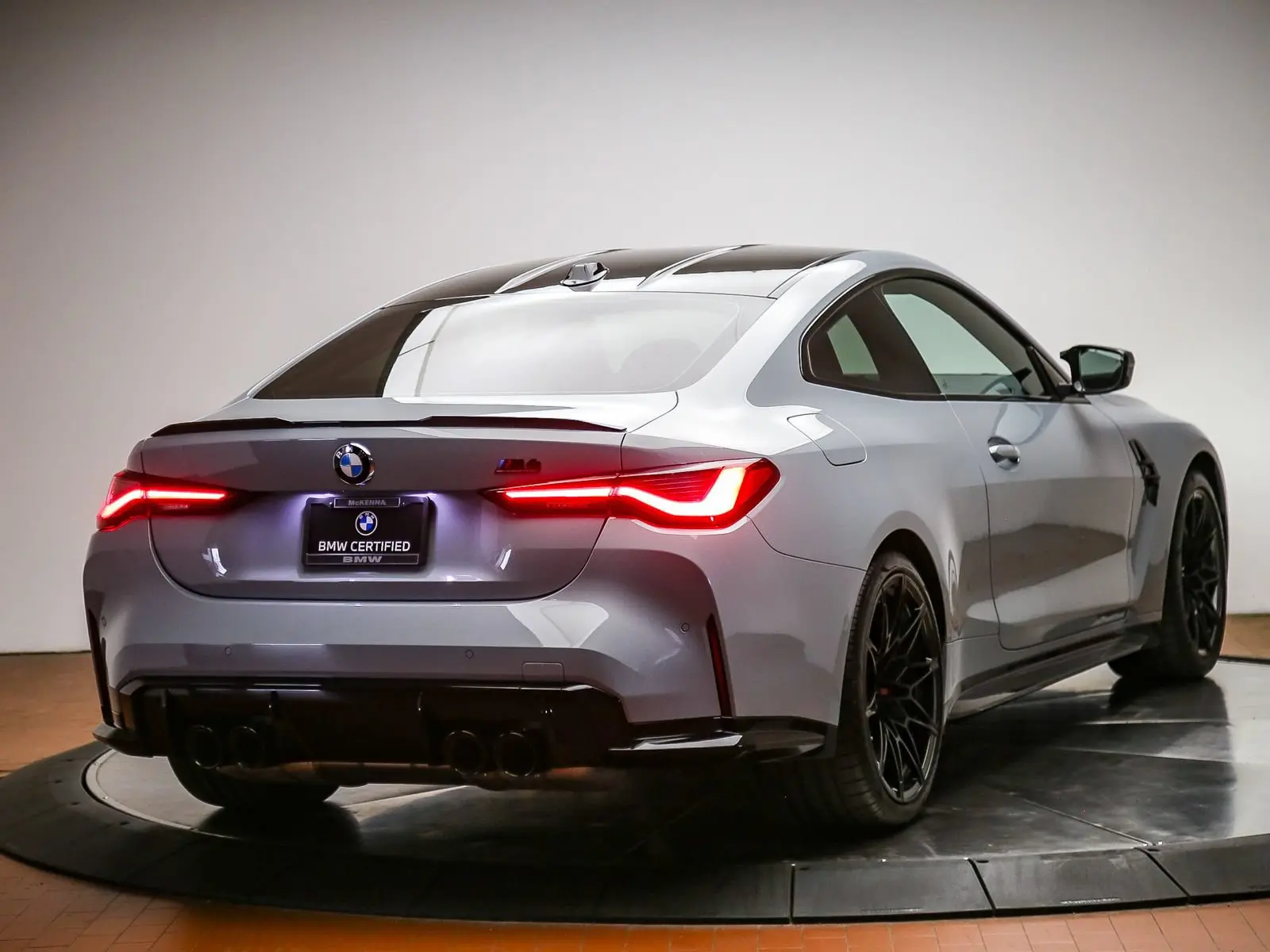 2024 BMW M4 Competition photo 5
