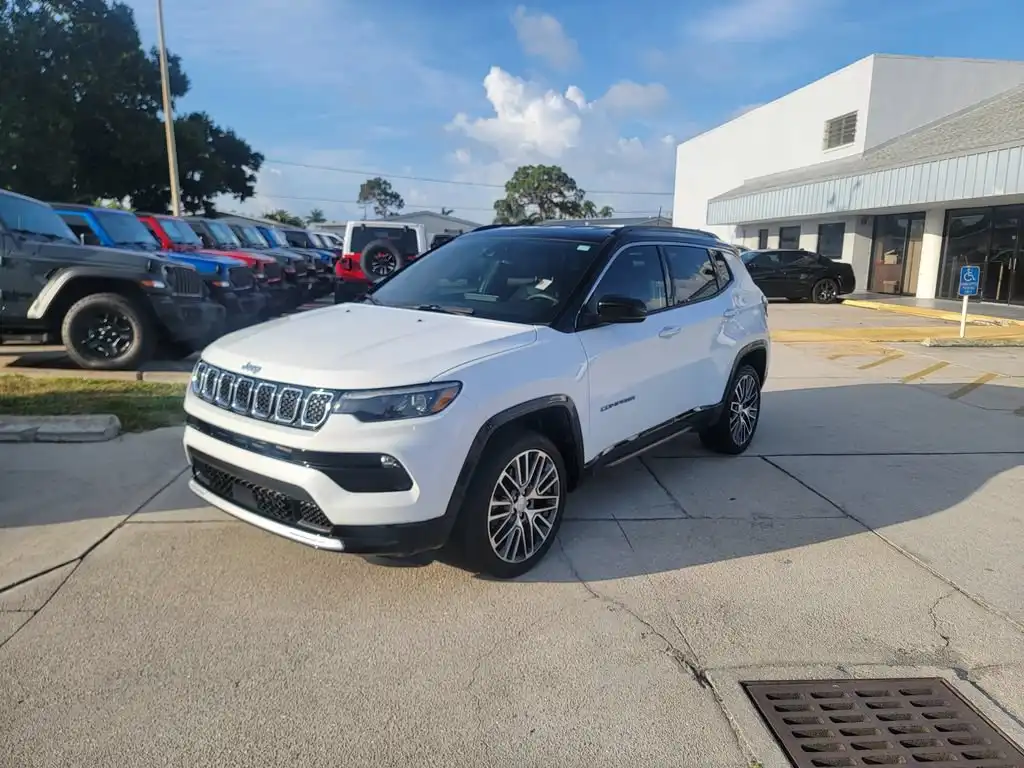 2023 Jeep Compass Limited 4X4's photo
