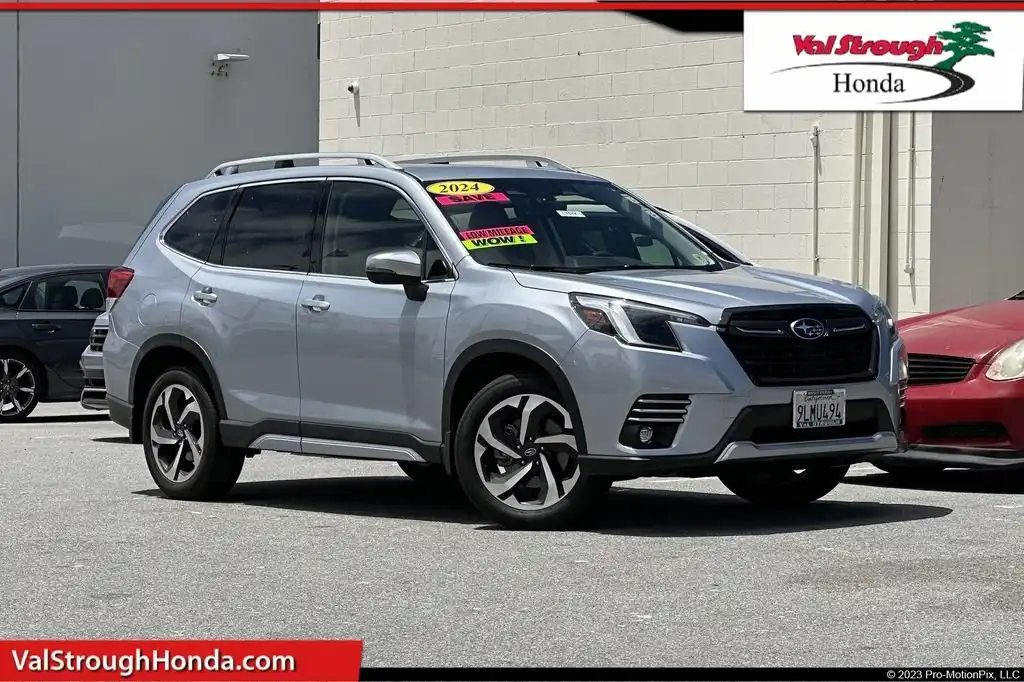 2024 Subaru Forester Touring's photo