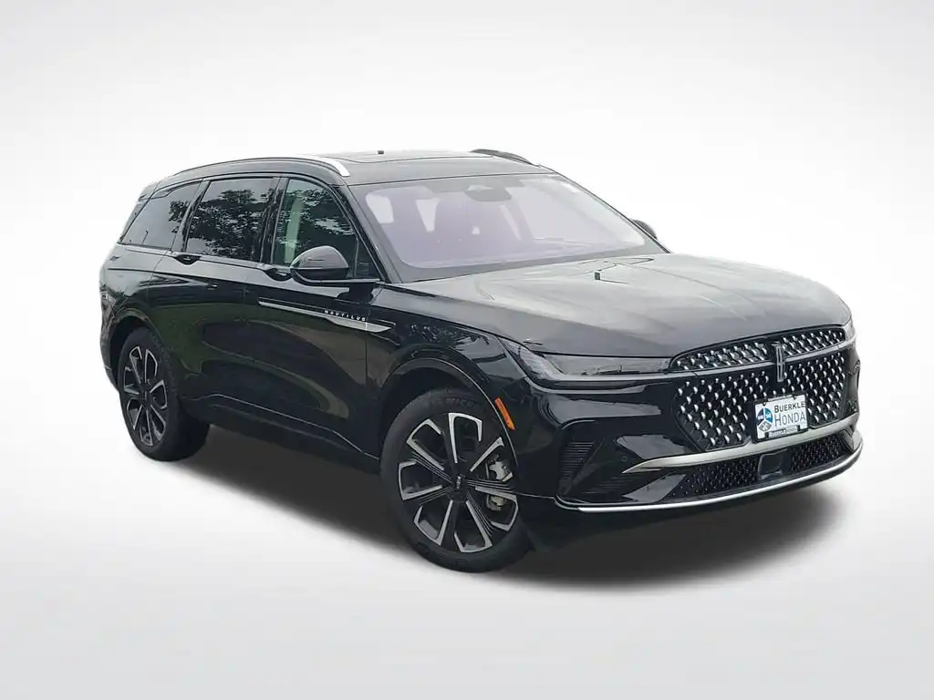 2025 Lincoln Nautilus Reserve AWD's photo