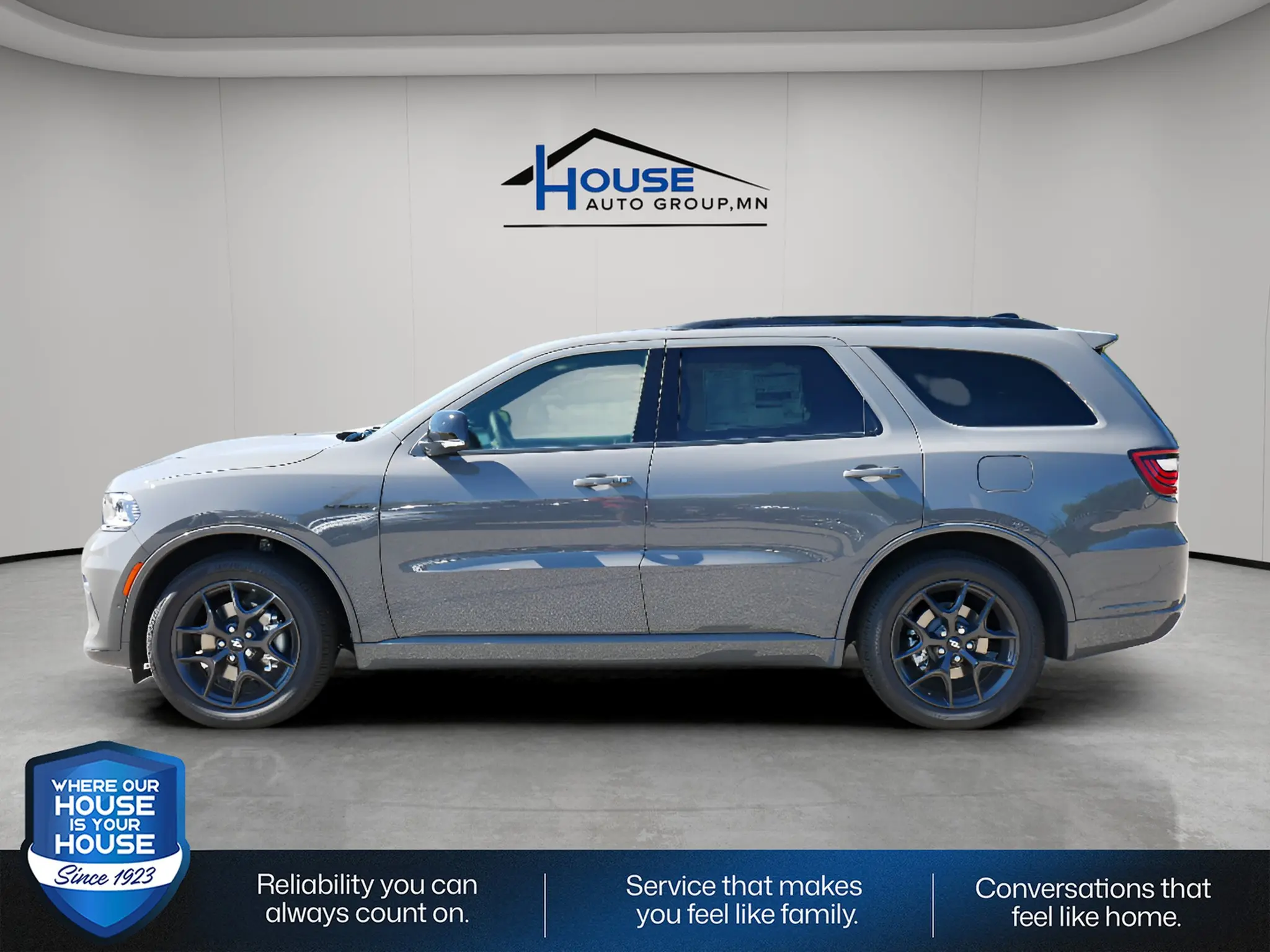 2027 Dodge Durango HEMI V8 GT AWD Plus photo 3