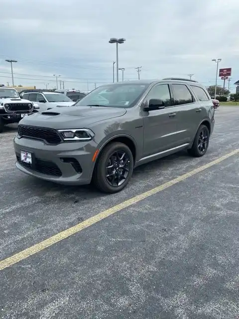 2027 Dodge Durango HEMI V8 GT AWD Plus's photo