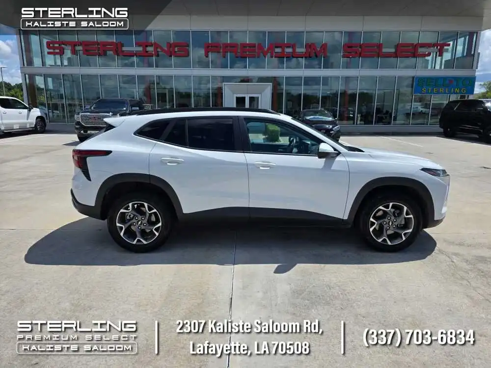 2025 Chevrolet Trax LT's photo
