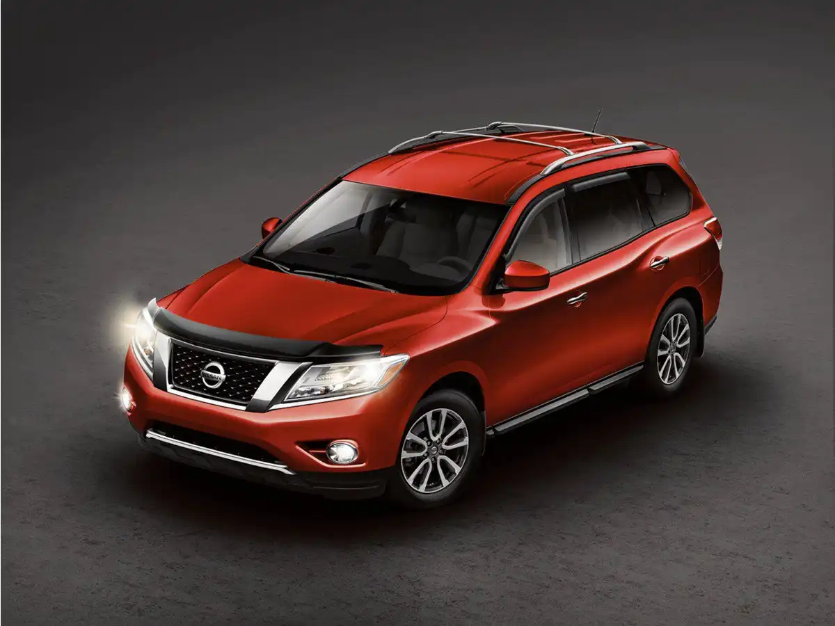 2016 Nissan Pathfinder SV 4WD's photo