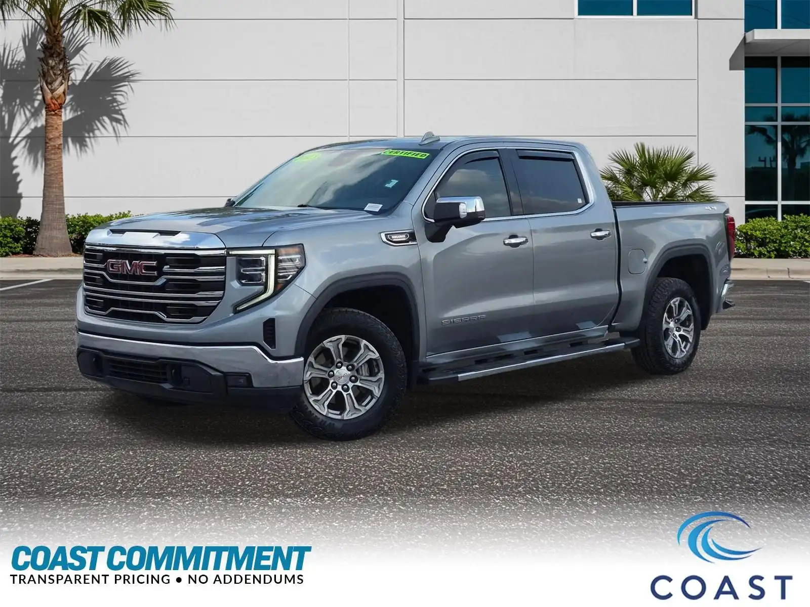 2023 GMC Sierra 4WD Crew Cab Short Box SLT's photo