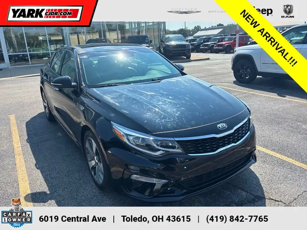 2019 Kia Optima S Auto's photo