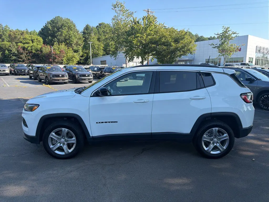 2024 Jeep Compass Latitude 4WD photo 4