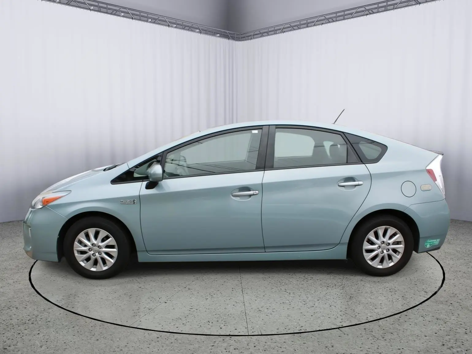 2015 Toyota Prius Base photo 4