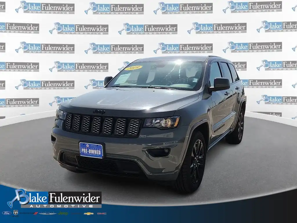 2019 Jeep Grand Cherokee Altitude's photo
